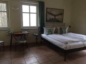 Theodors Boutique Hotel 4*